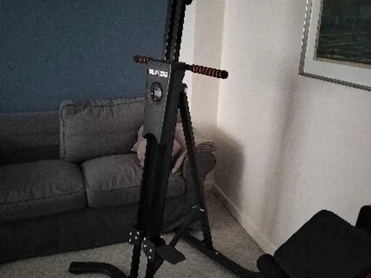 Billede 3 - Vertical Climber Gorilla sports 1.0. Vægt 23 kg.