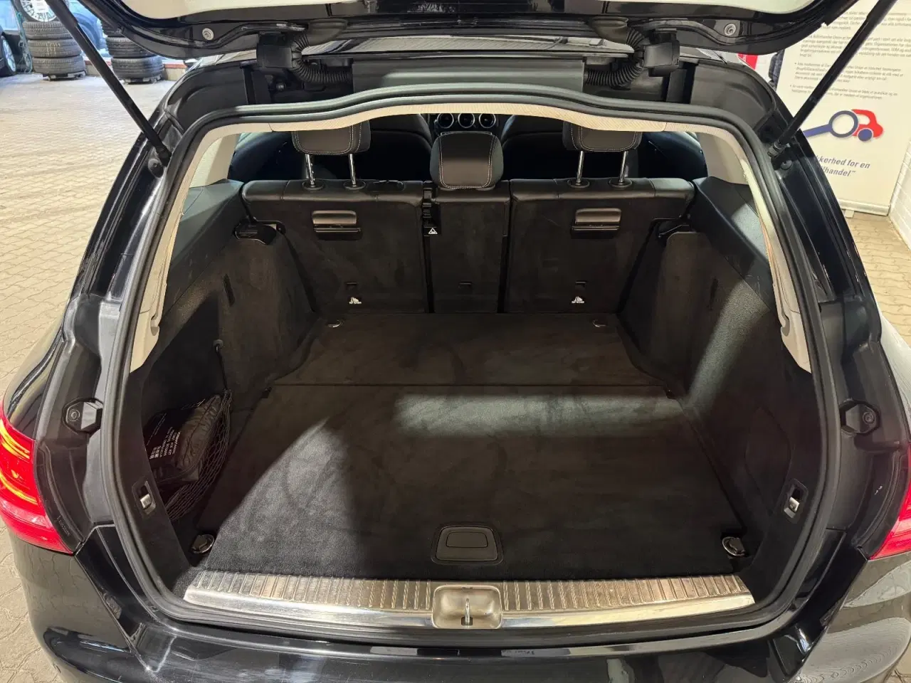 Billede 12 - Mercedes C220 d 2,2 AMG Line stc. aut.