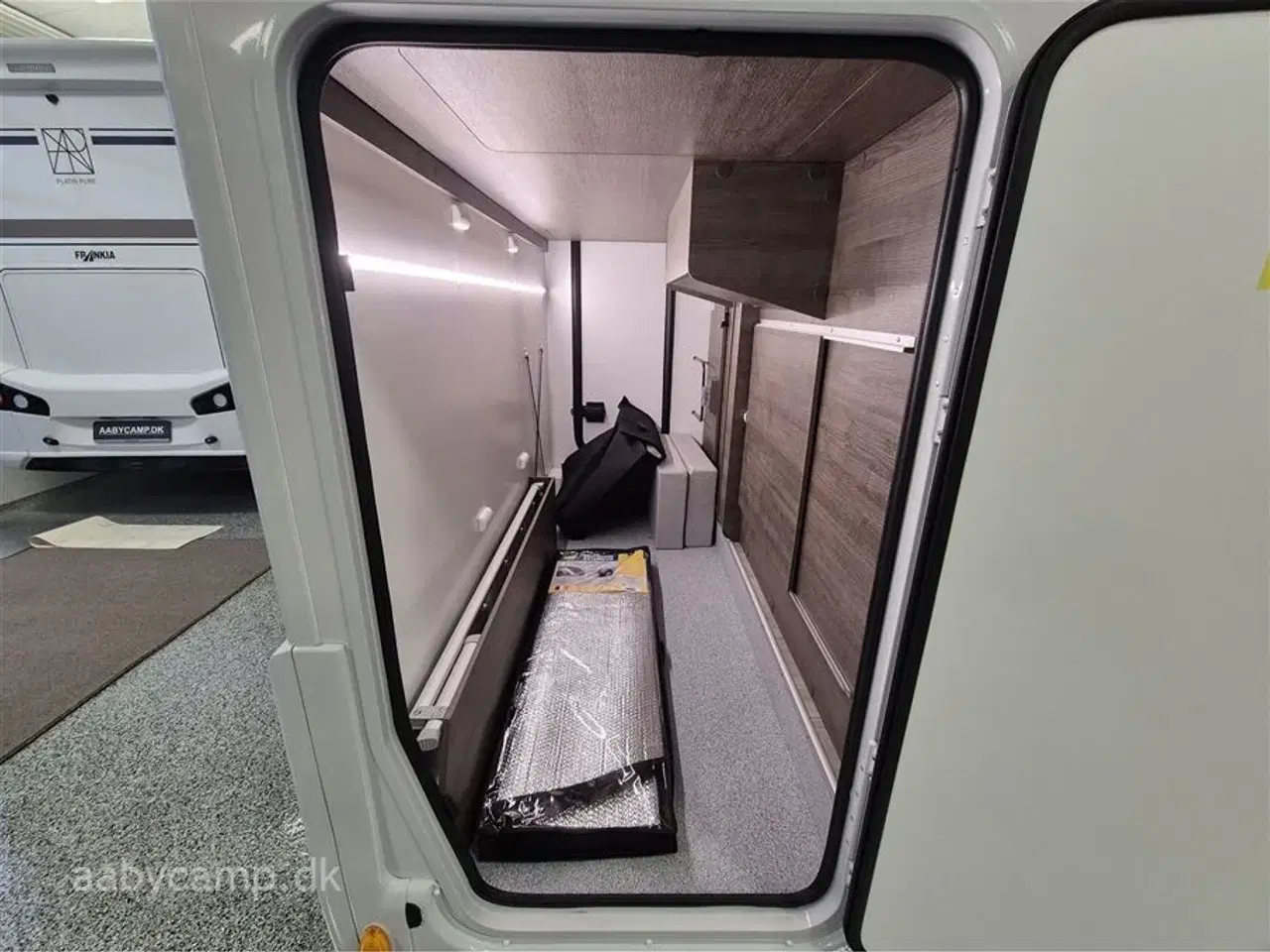 Billede 23 - 2026 - Benimar Tessoro 488 Top udstyret Benimar