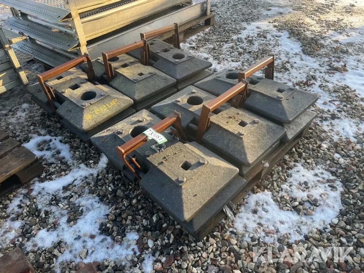 Billede 1 - Fødder til hegn 12 styk