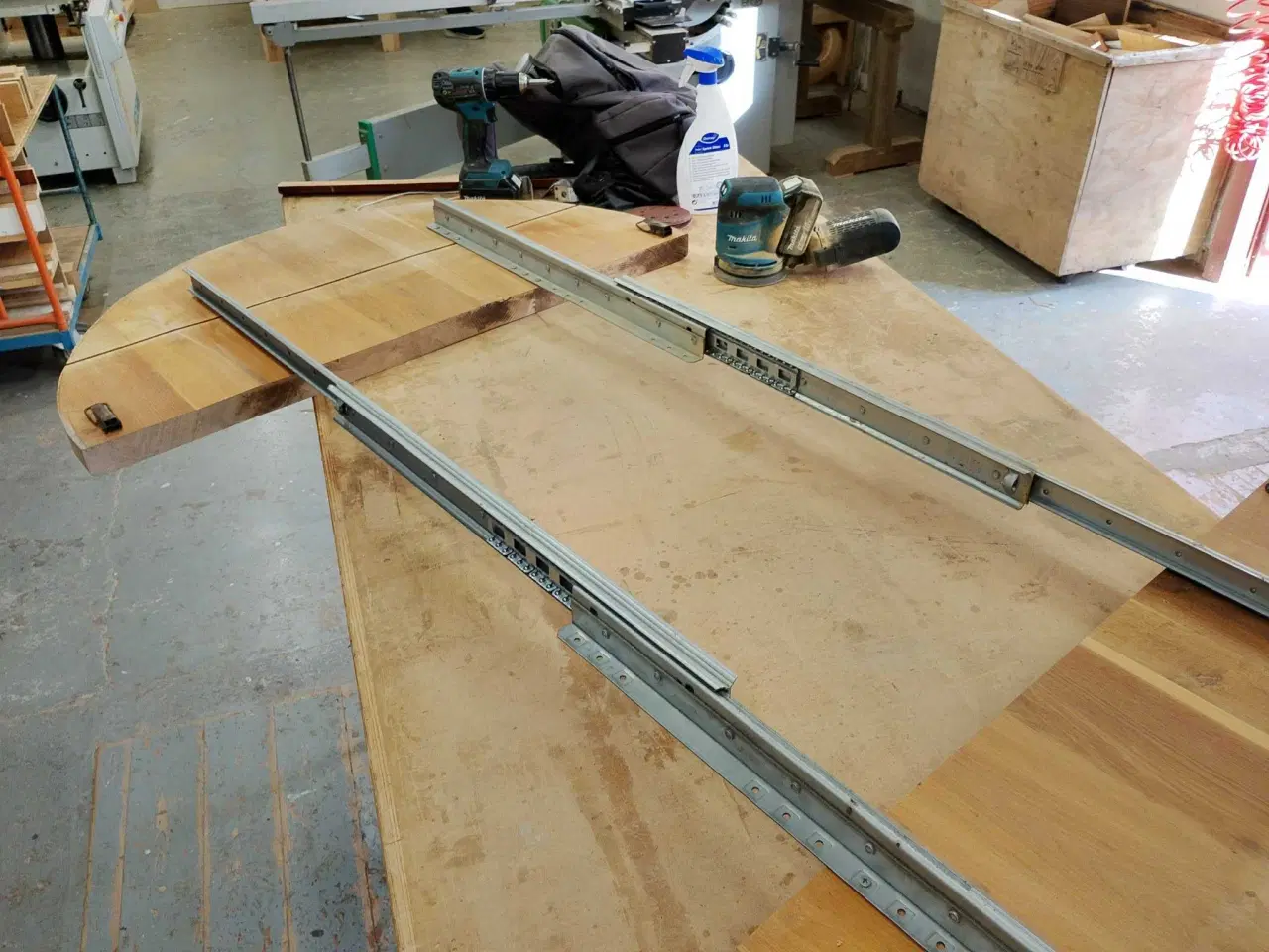 Billede 8 - Rundt massiv egetræsbord