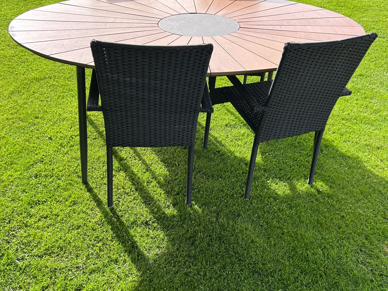 Billede 2 - Havebord incl. 4 stole