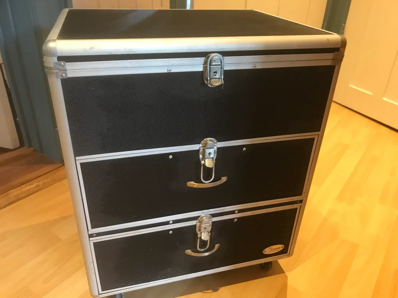 Billede 1 - Container til DVD’er eller CD’er