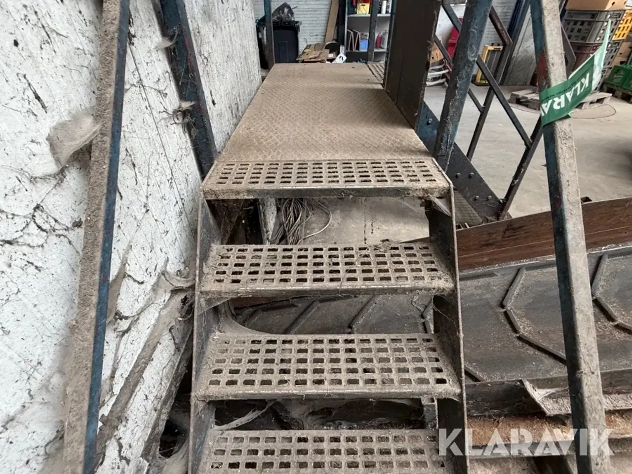 Billede 7 - Trappe med platform