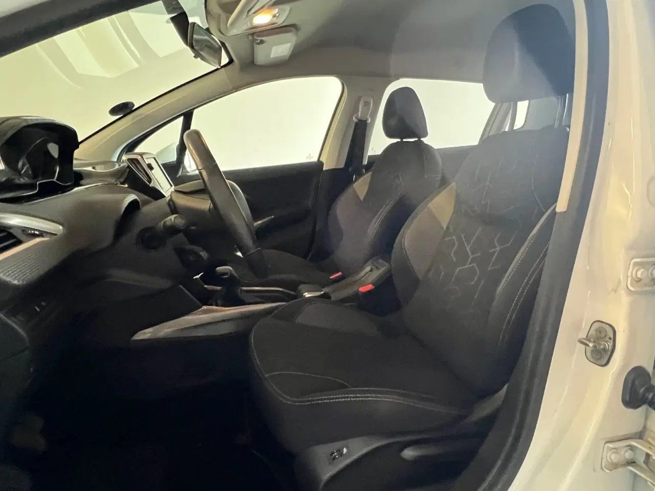 Billede 8 - Peugeot 2008 1,6 BlueHDi 100 Active