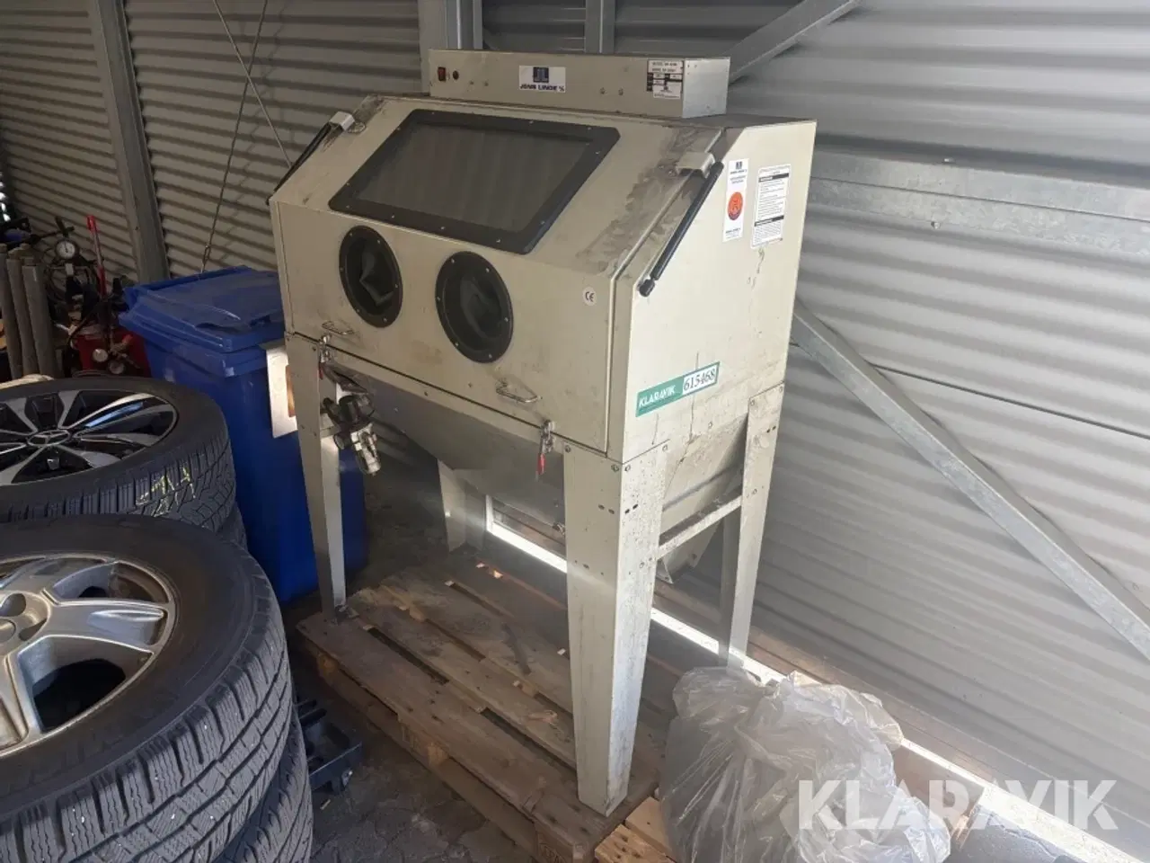 Billede 1 - Sandblæsekabine Jens Linde 424A