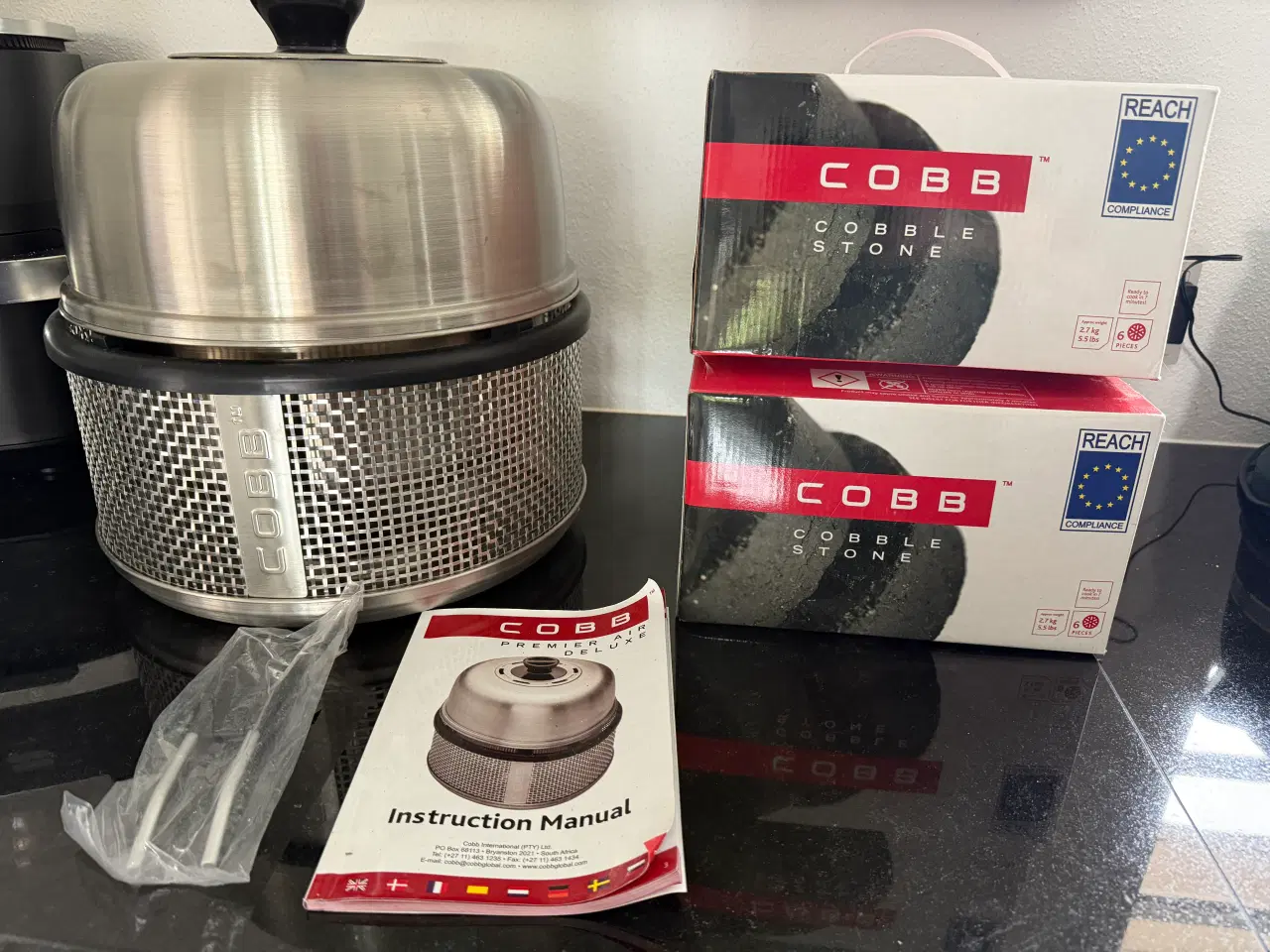 Billede 1 - Cobb grill med briketter