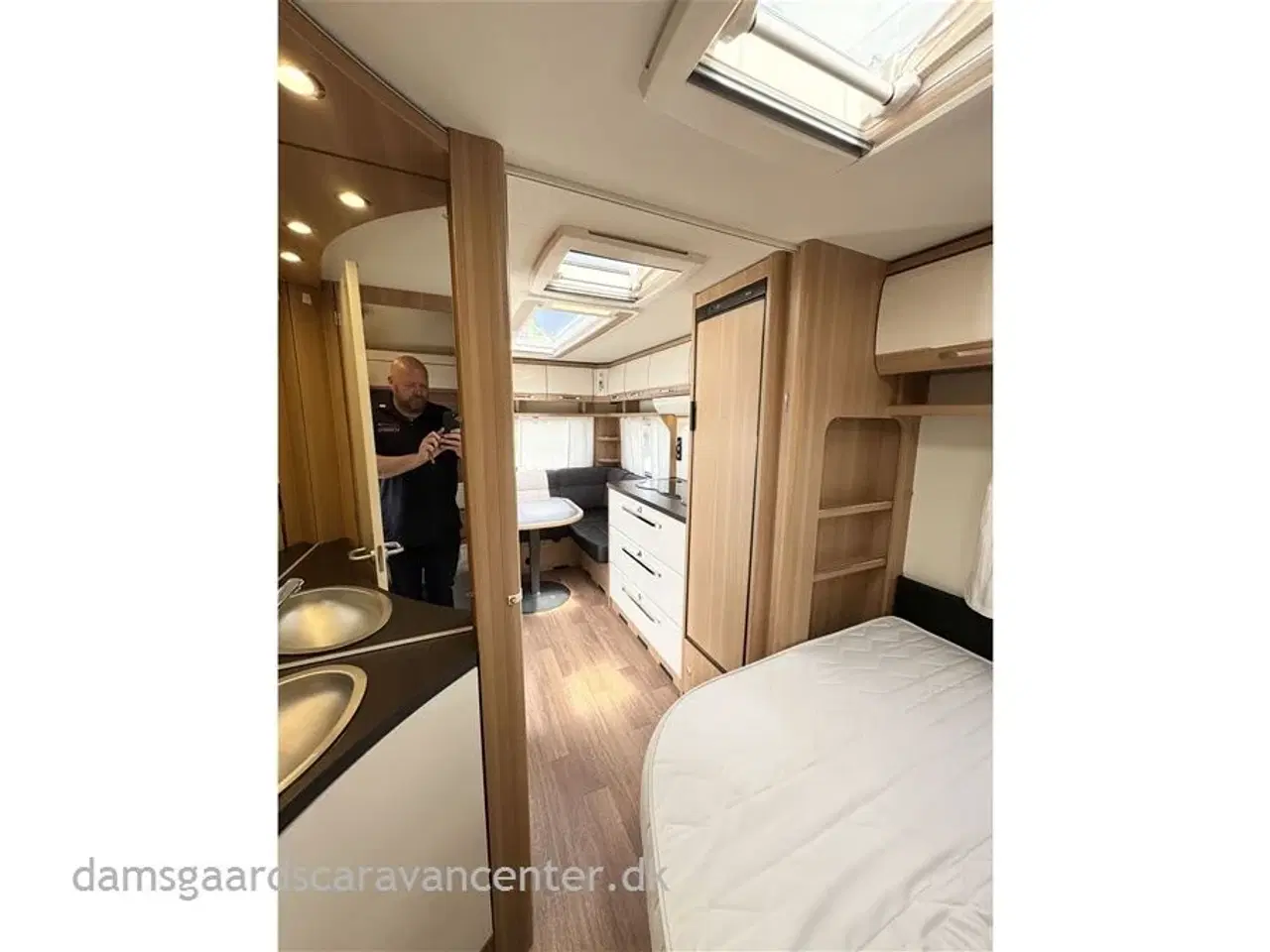 Billede 13 - 2019 - LMC Musica 470 D   Franskseng-Gulvtemp.-Mover-Telt