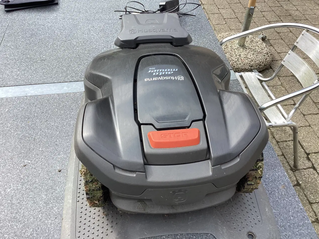 Billede 1 - HusgvarnaRobotplæneklipper 