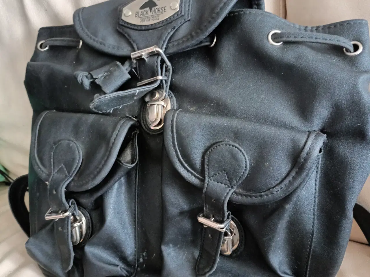 Billede 1 - SUPER LÆKKER BLACK HORSE RYGSÆK