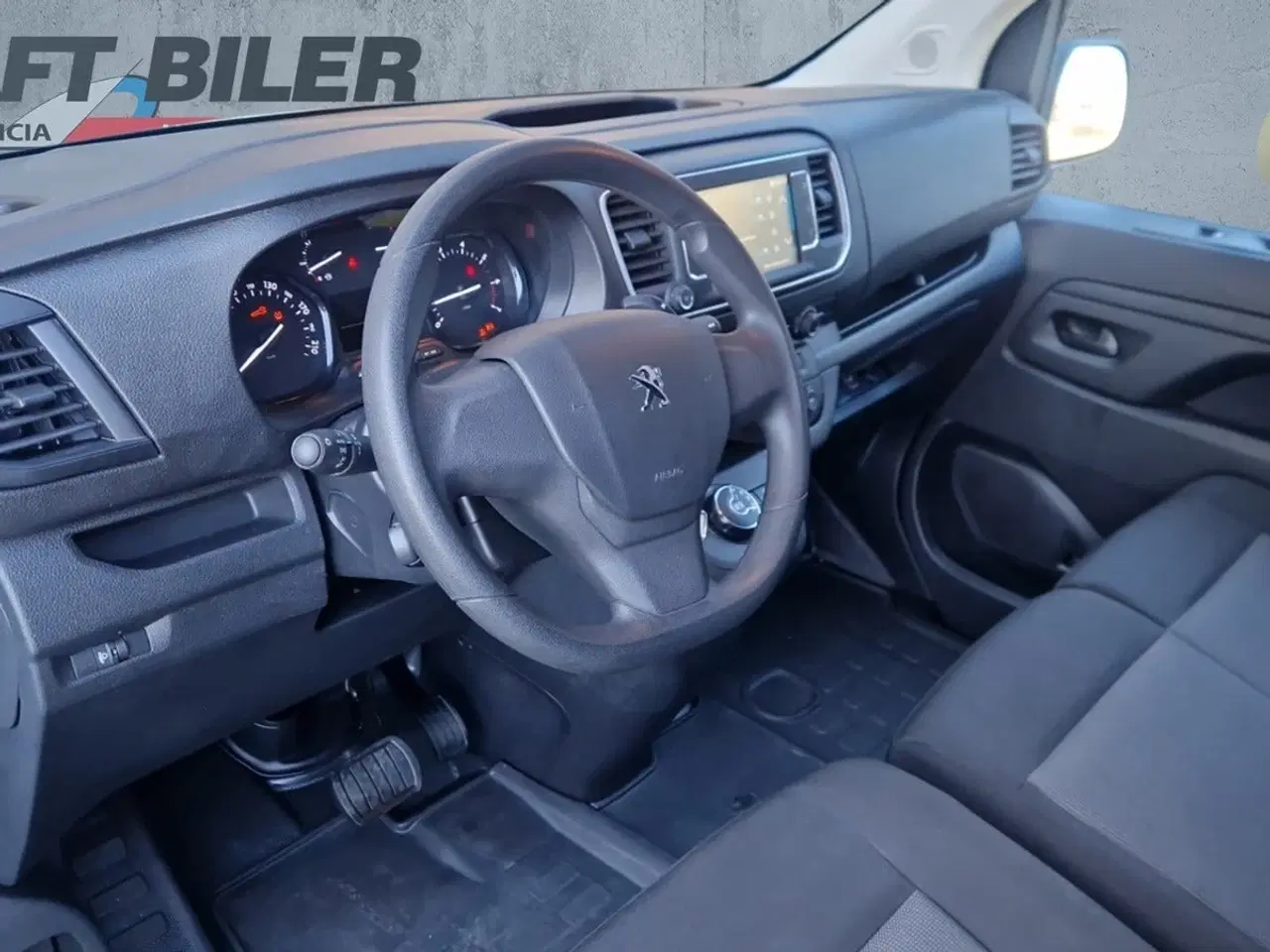 Billede 14 - Peugeot Expert 2,0 BlueHDi 144 L2 Plus EAT8 Van