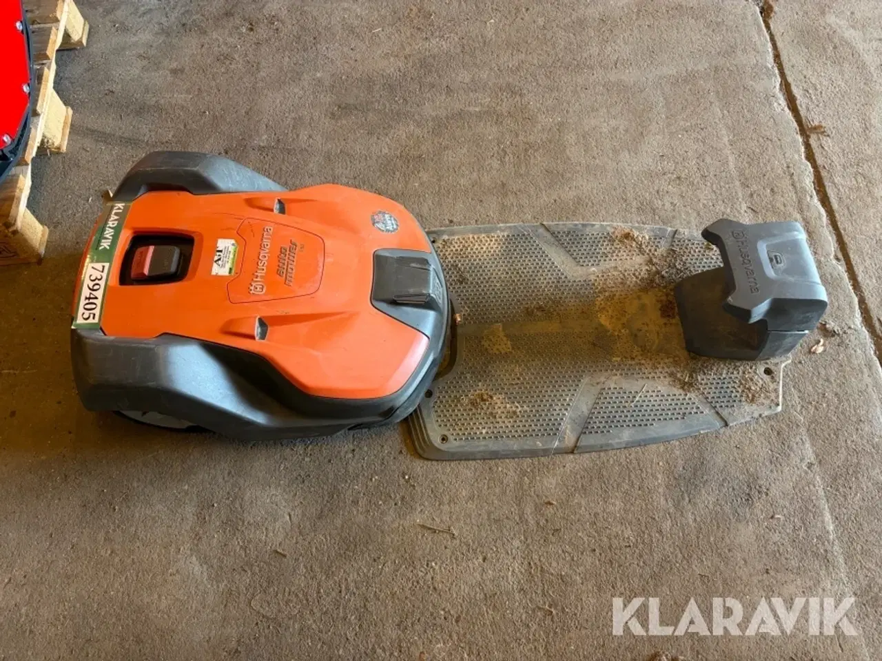 Billede 10 - Robot plæneklipper Husqvarna 550 med ladestation