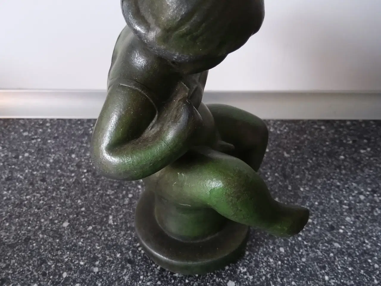 Billede 7 - Grøn Bronzefigurer/skulptur af dreng.