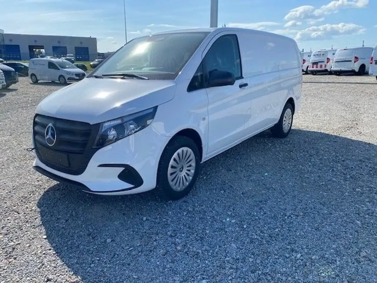 Billede 1 - Mercedes Vito 114 2,0 CDi A2 Kassevogn PRO RWD