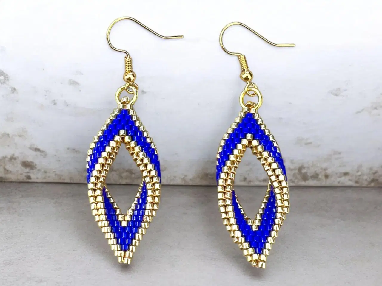 Billede 3 - Håndlavede perle øreringe