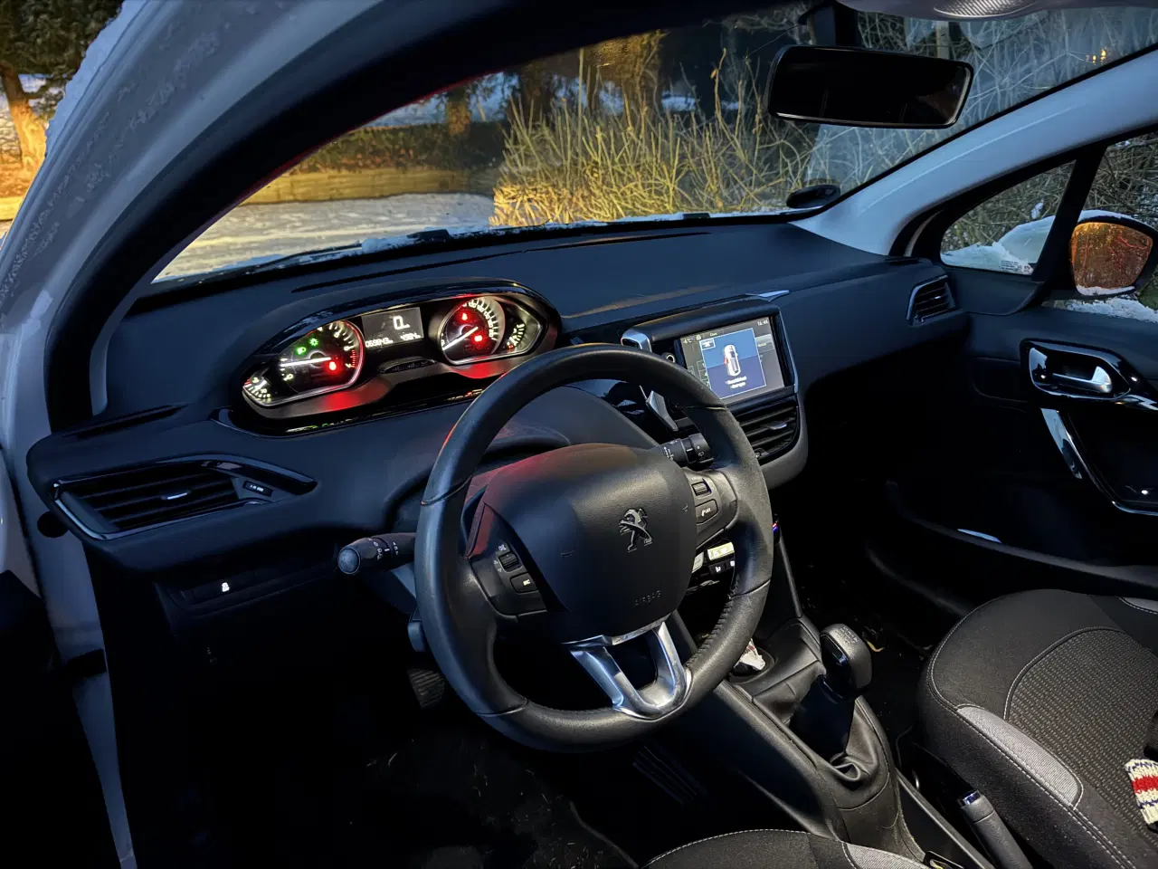 Billede 8 - Peugeot 208 1,2 benzin 69xxx km