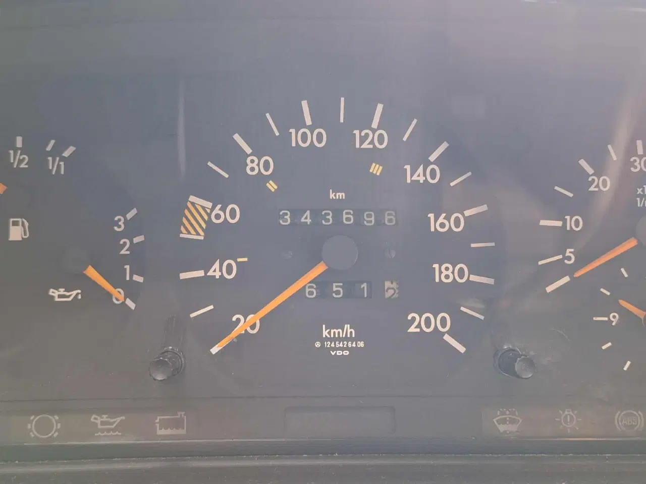 Billede 5 - Mercedes 124 - 250D sælges