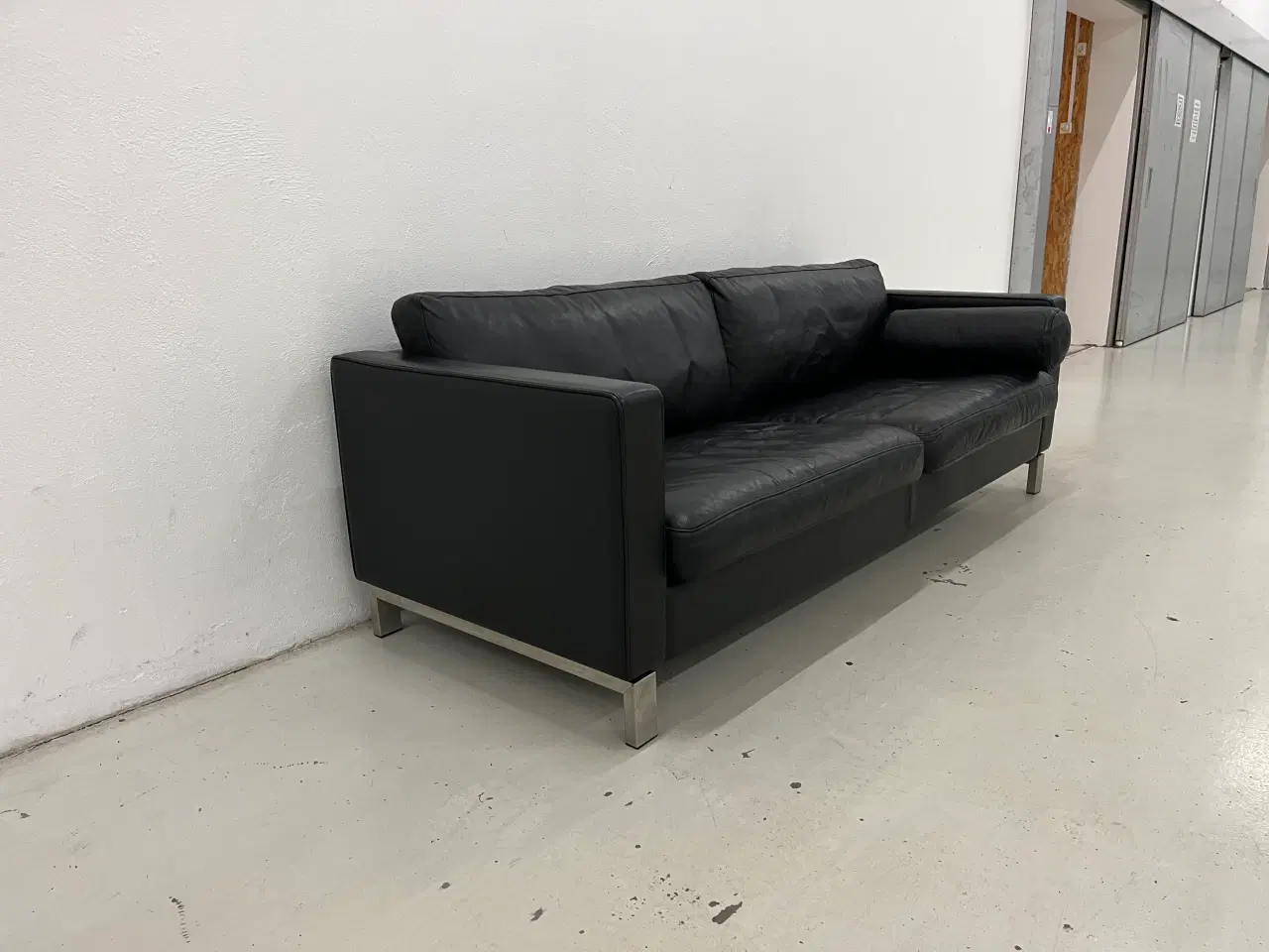 Billede 8 - Mogens Hansen MH321 3 Pers.Sofa i sort premium.