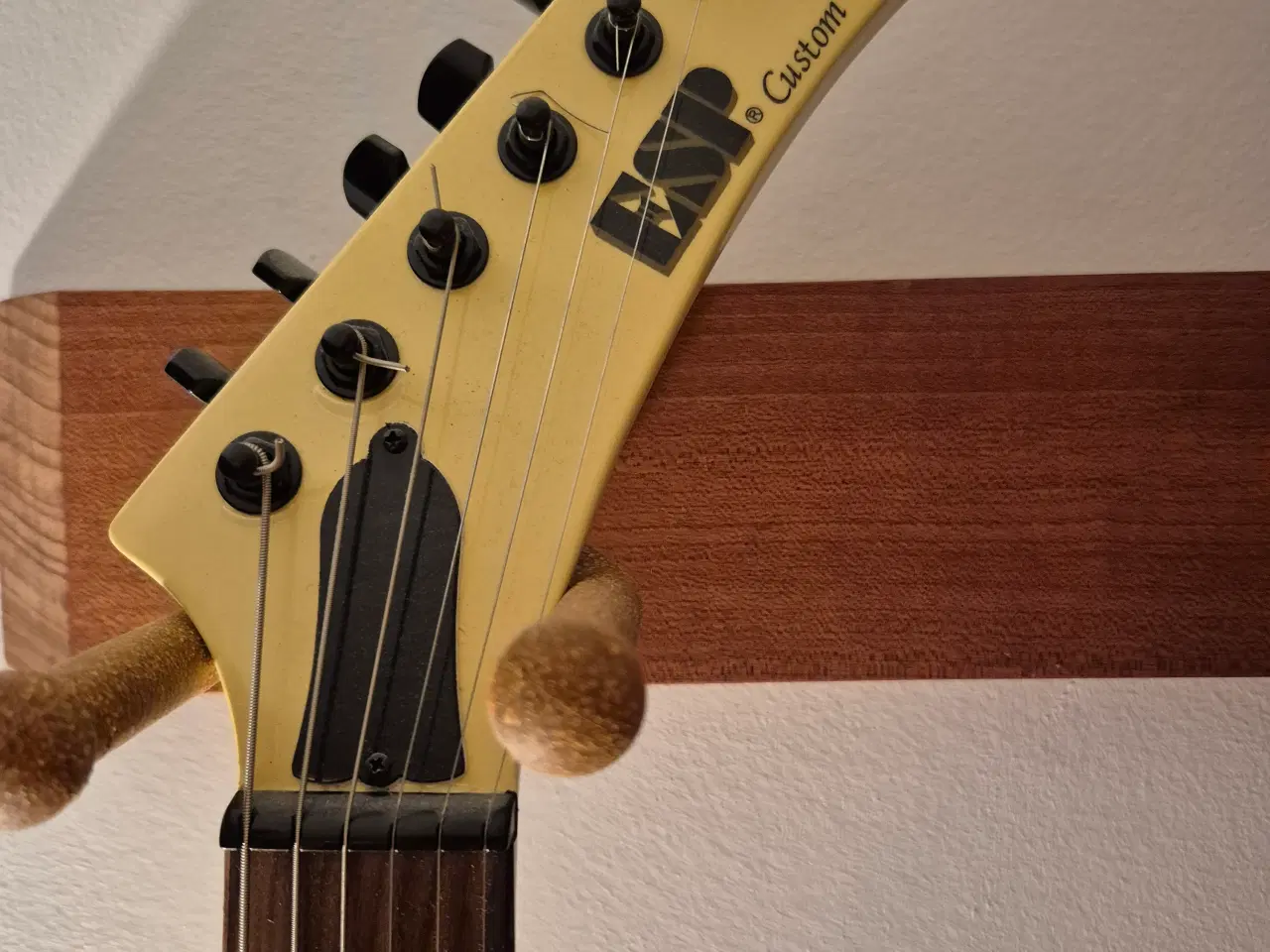 Billede 3 - Explorer Guitar Cream