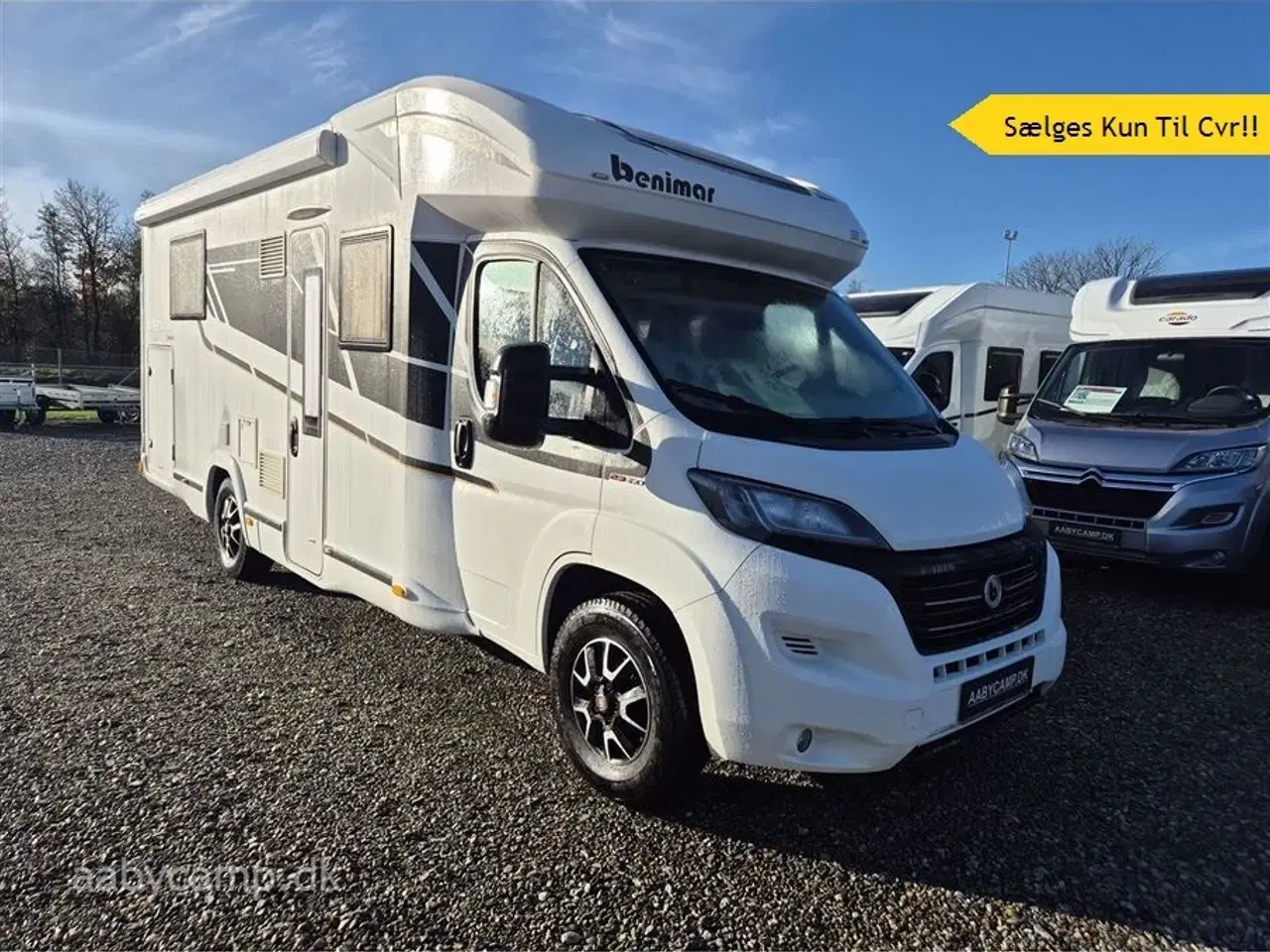 Billede 1 - 2020 - Benimar Mileo 296   markise. cykelstativ. batteri. solcelle. queensbed. 5 selepladser. Bemærk sælges Kun Til CVR!!