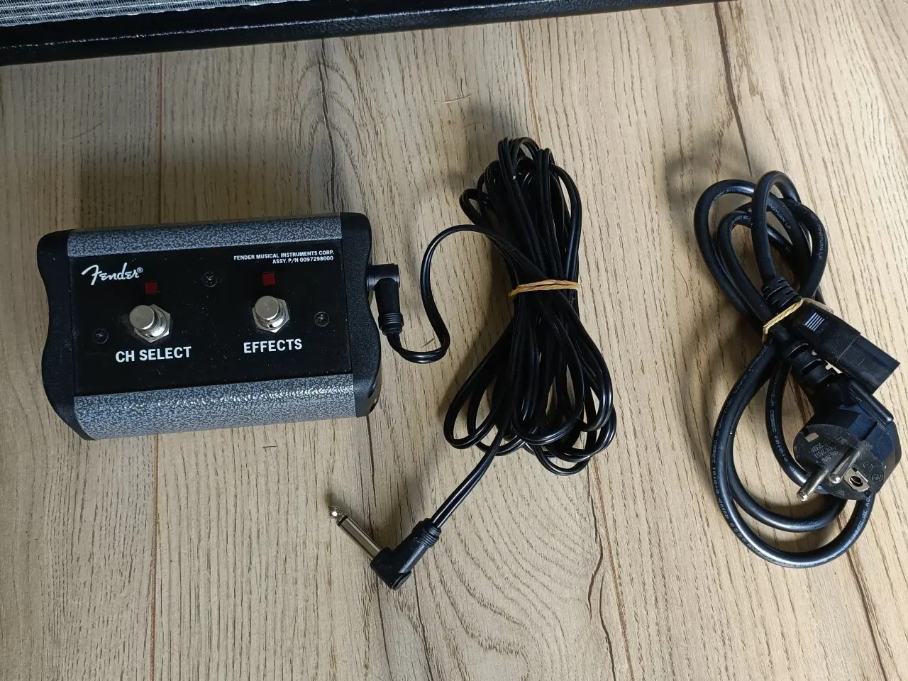 Billede 2 - Fender Champion 100 Guitar forstærker 