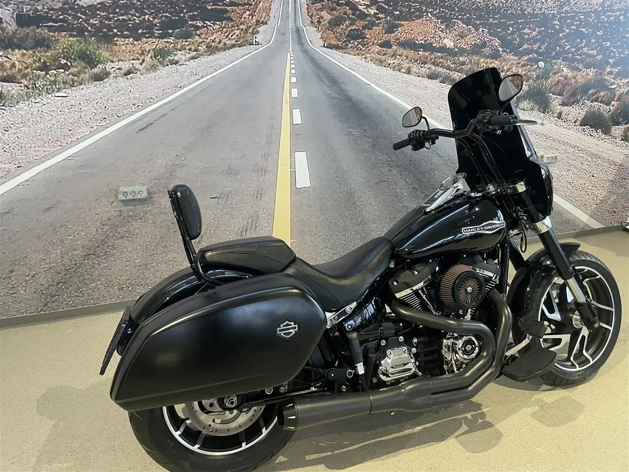 Billede 3 - Harley-Davidson FLSB Sport Glide 107"