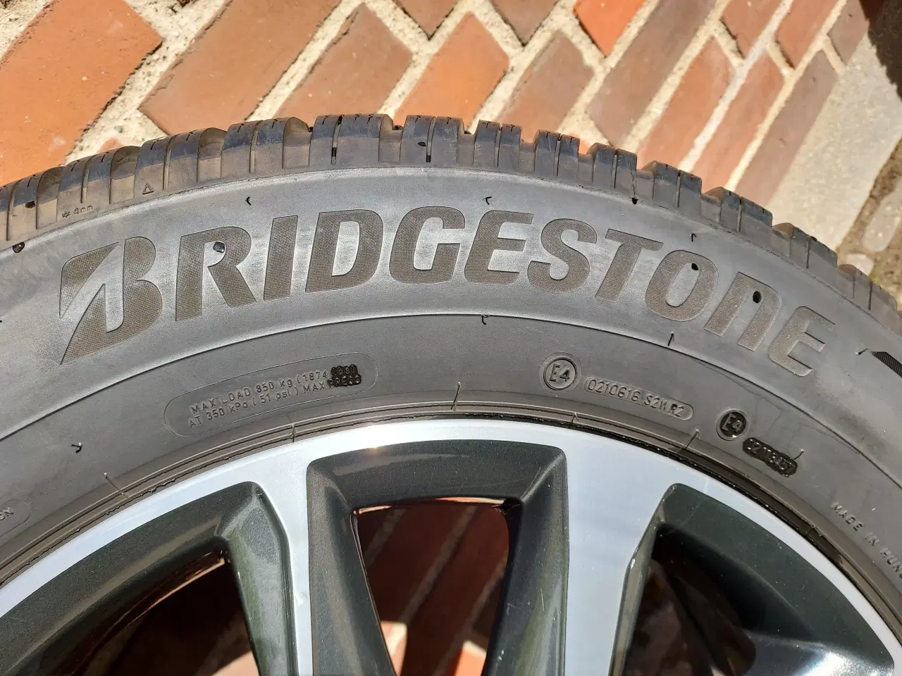 Billede 2 - Originale Mazda Alufælge