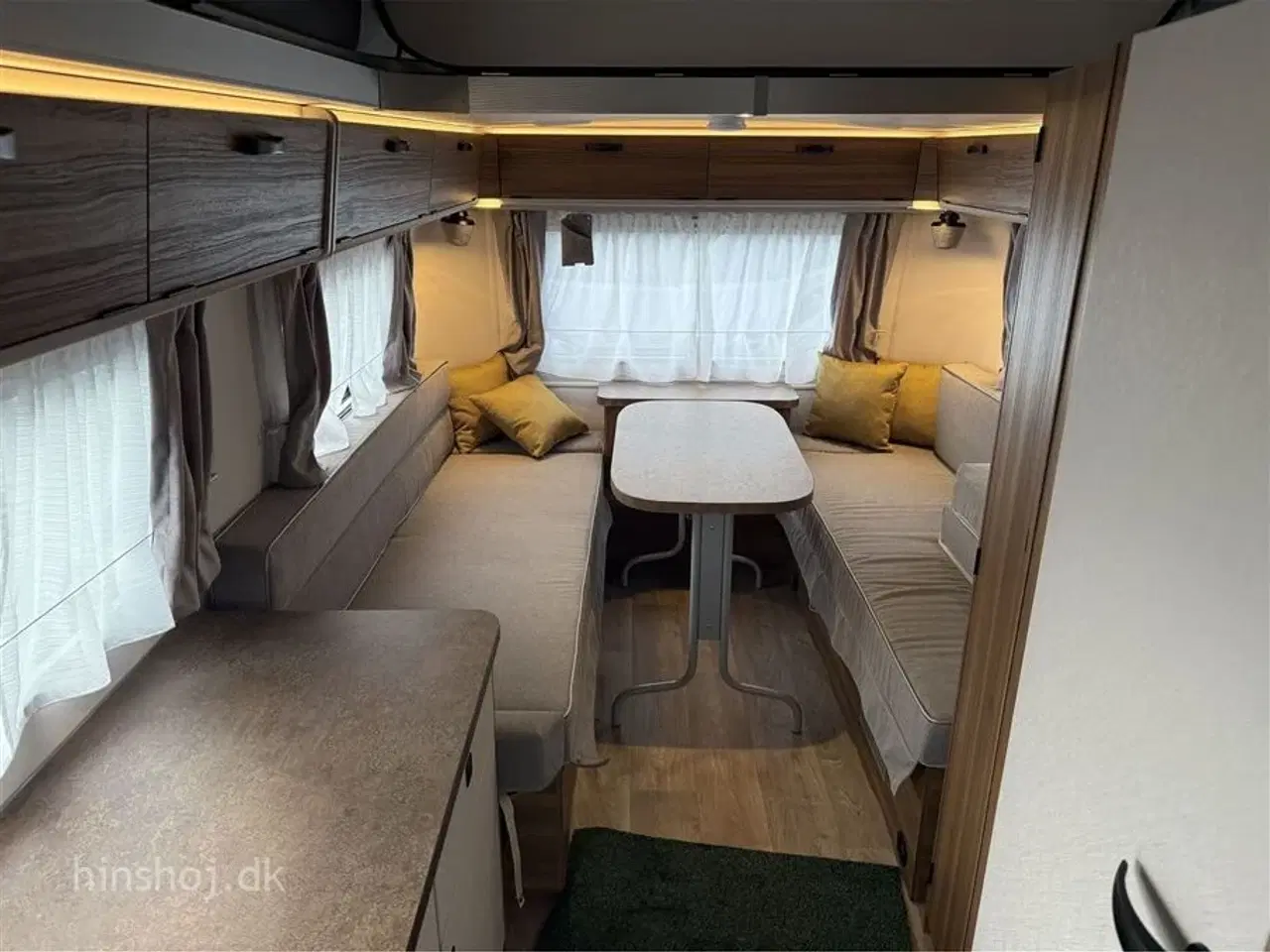 Billede 14 - 2026 - Eriba Touring 620 Legend kult vogn fra Eriba med sovetag fra Hinshøj Caravan