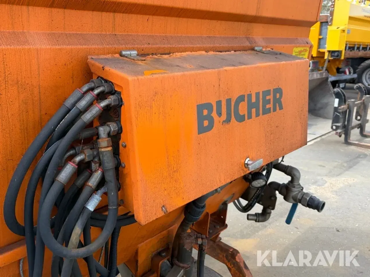 Billede 12 - Liftophængt saltspreder Bucher Tracon 1200 FS