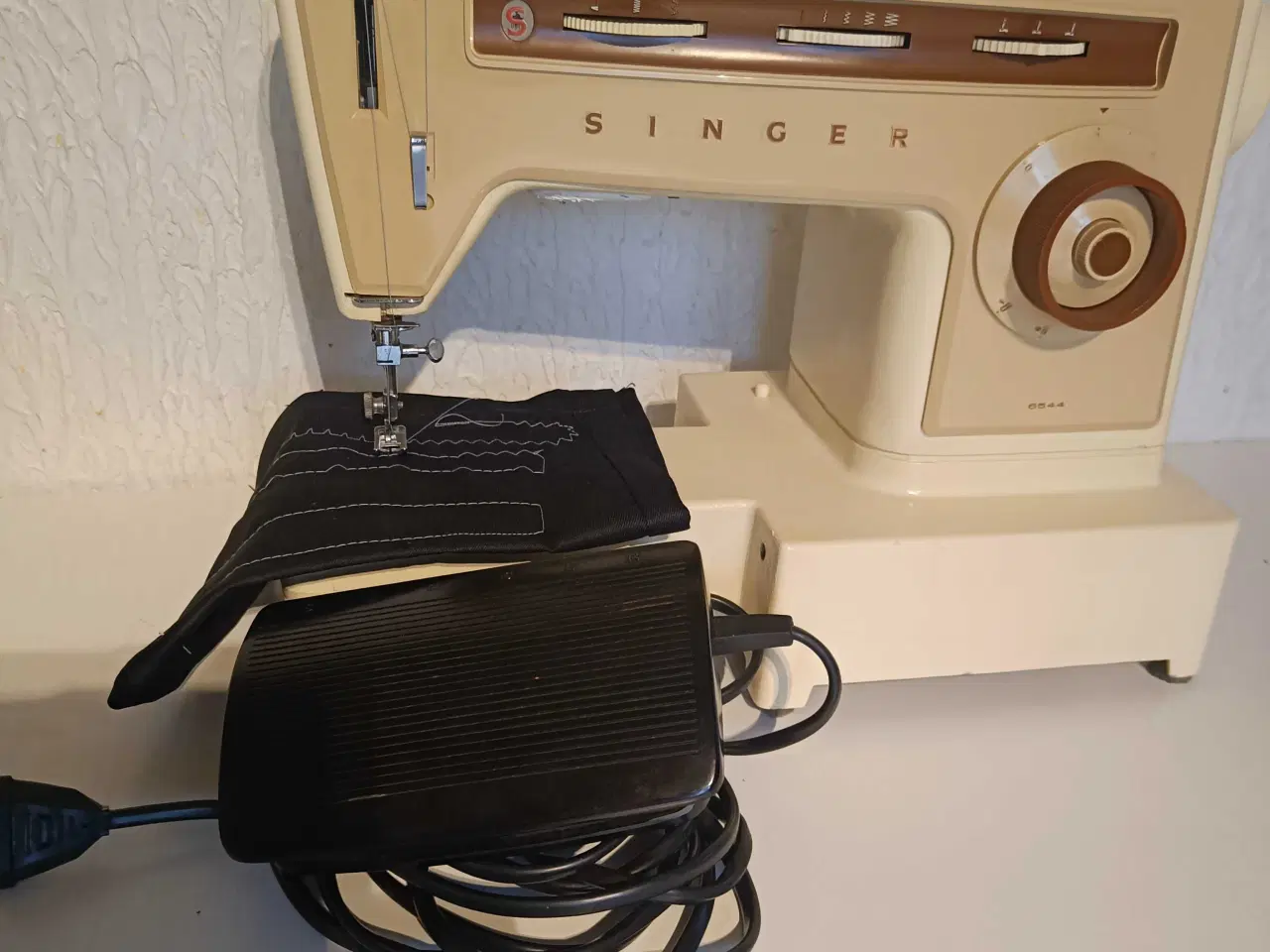 Billede 3 - Singer symaskine virker fint