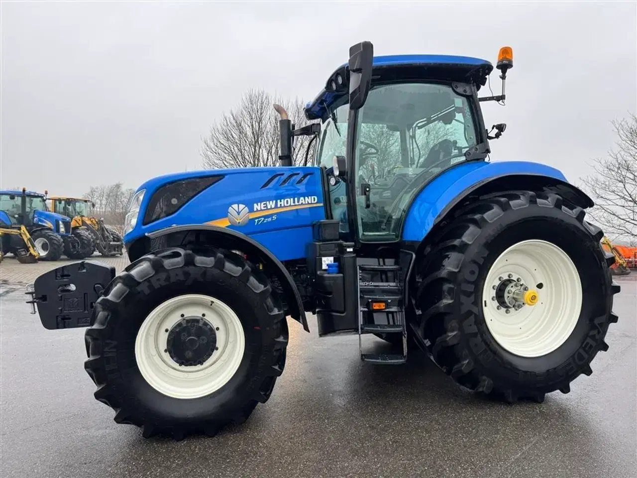 Billede 3 - New Holland T7.215 S KUN 1400 TIMER OG FULD AFFJEDRING!