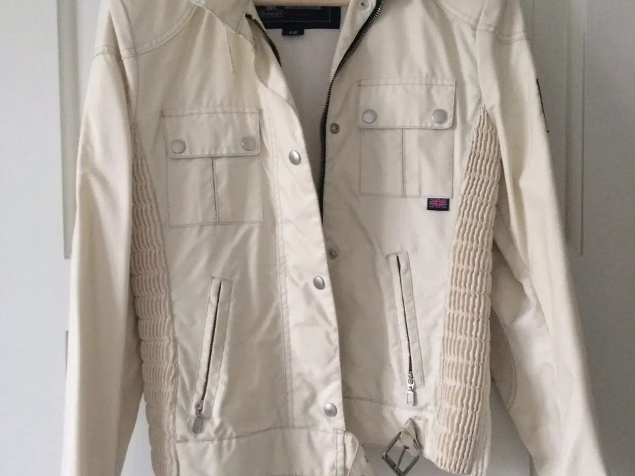 Billede 1 - Belstaff kort overgangs jakke lys beige