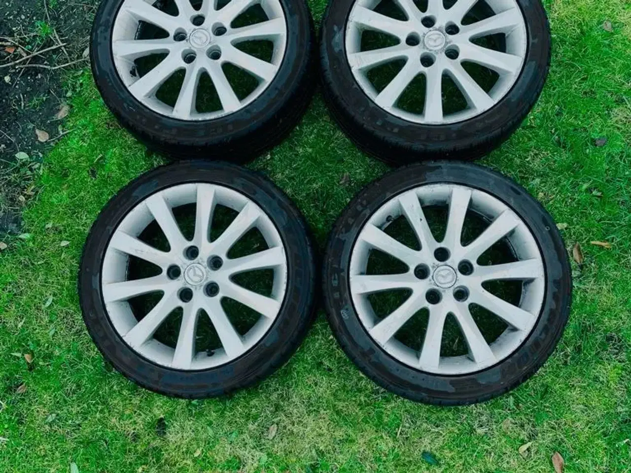 Billede 1 - Mazda dæk på fælg.