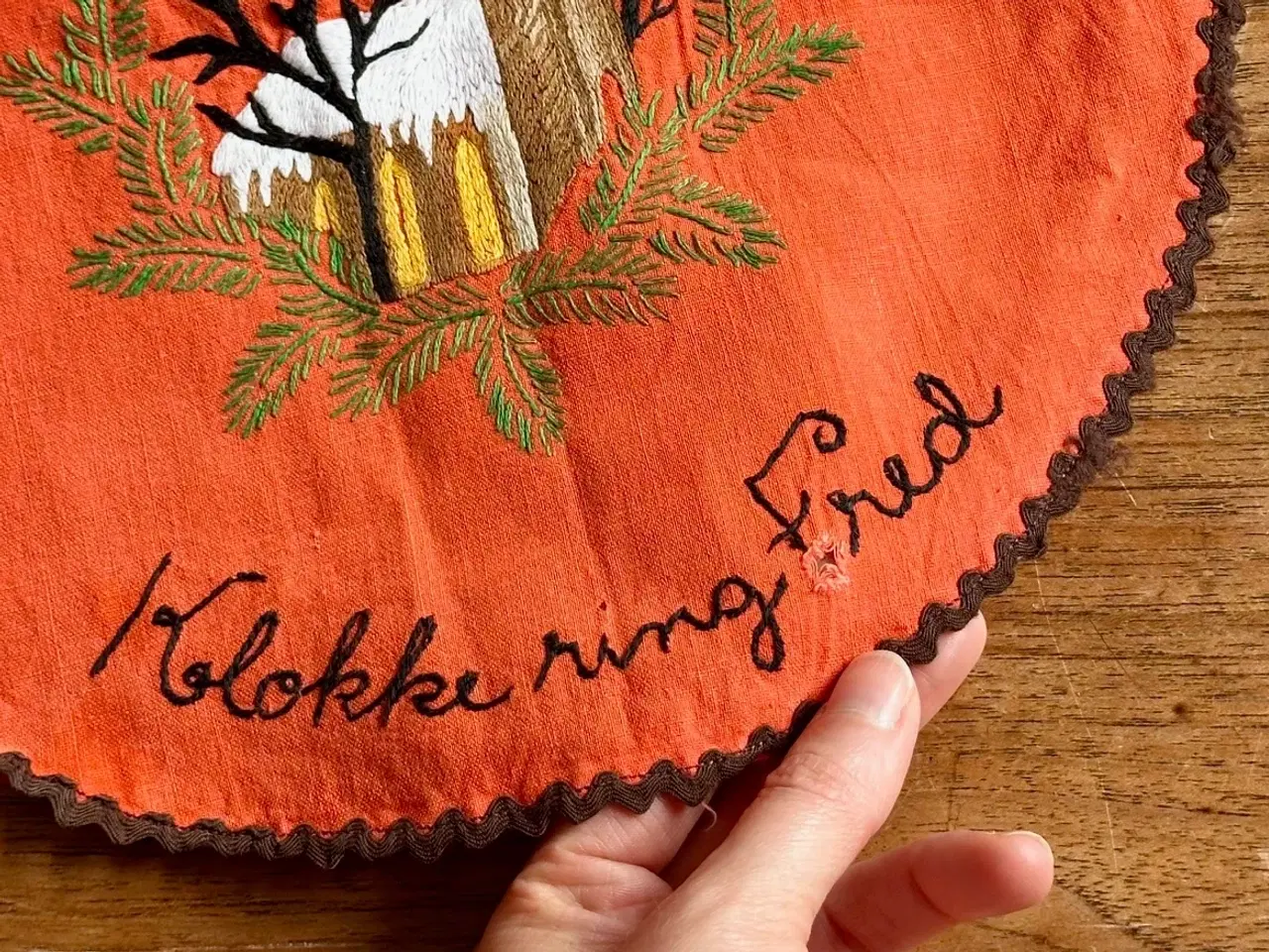 Billede 6 - Antik bordløber, håndbroderet, 61 x 30 cm