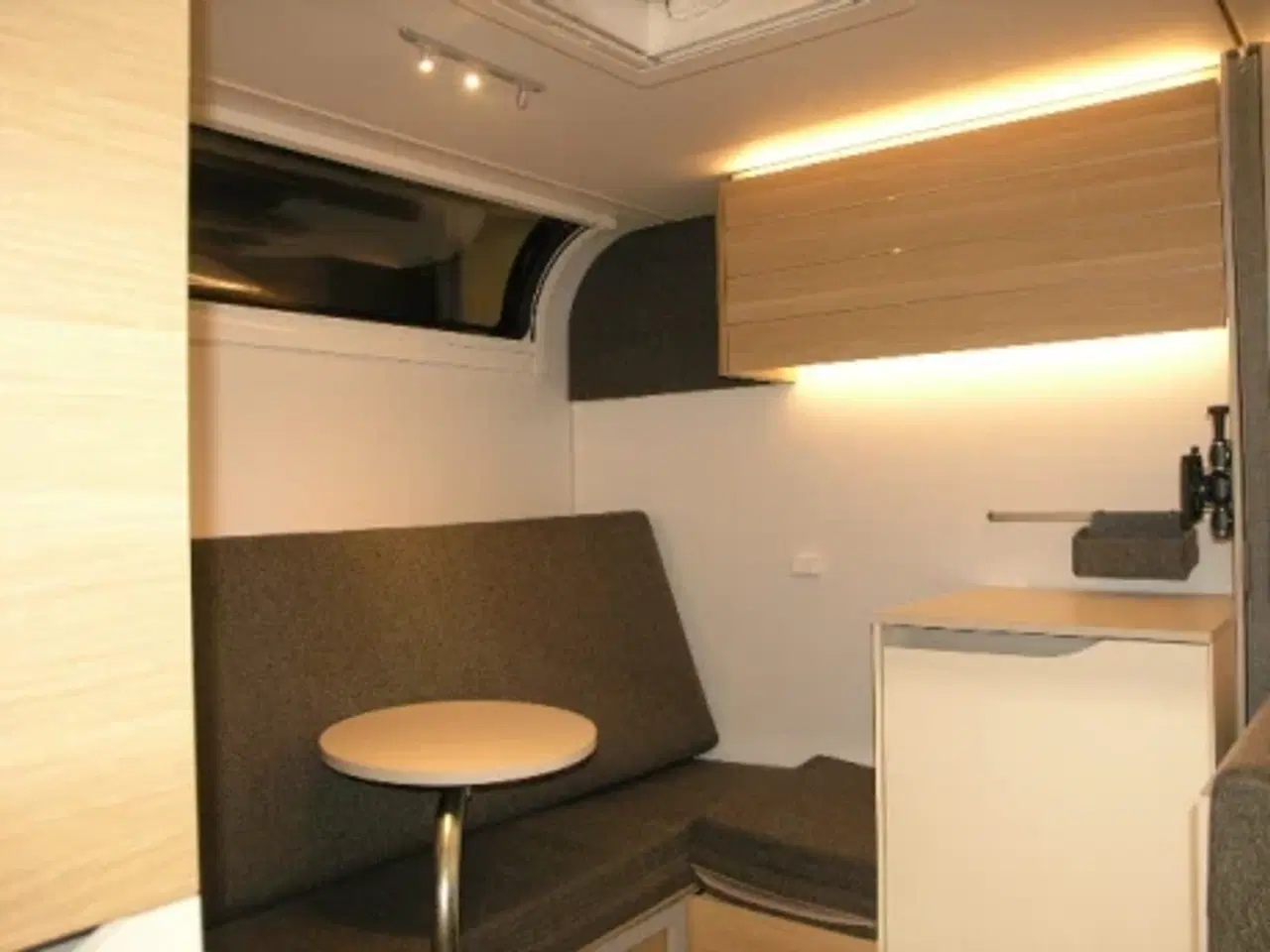 Billede 4 - Adria Adora 613 PK TEEN ALDE