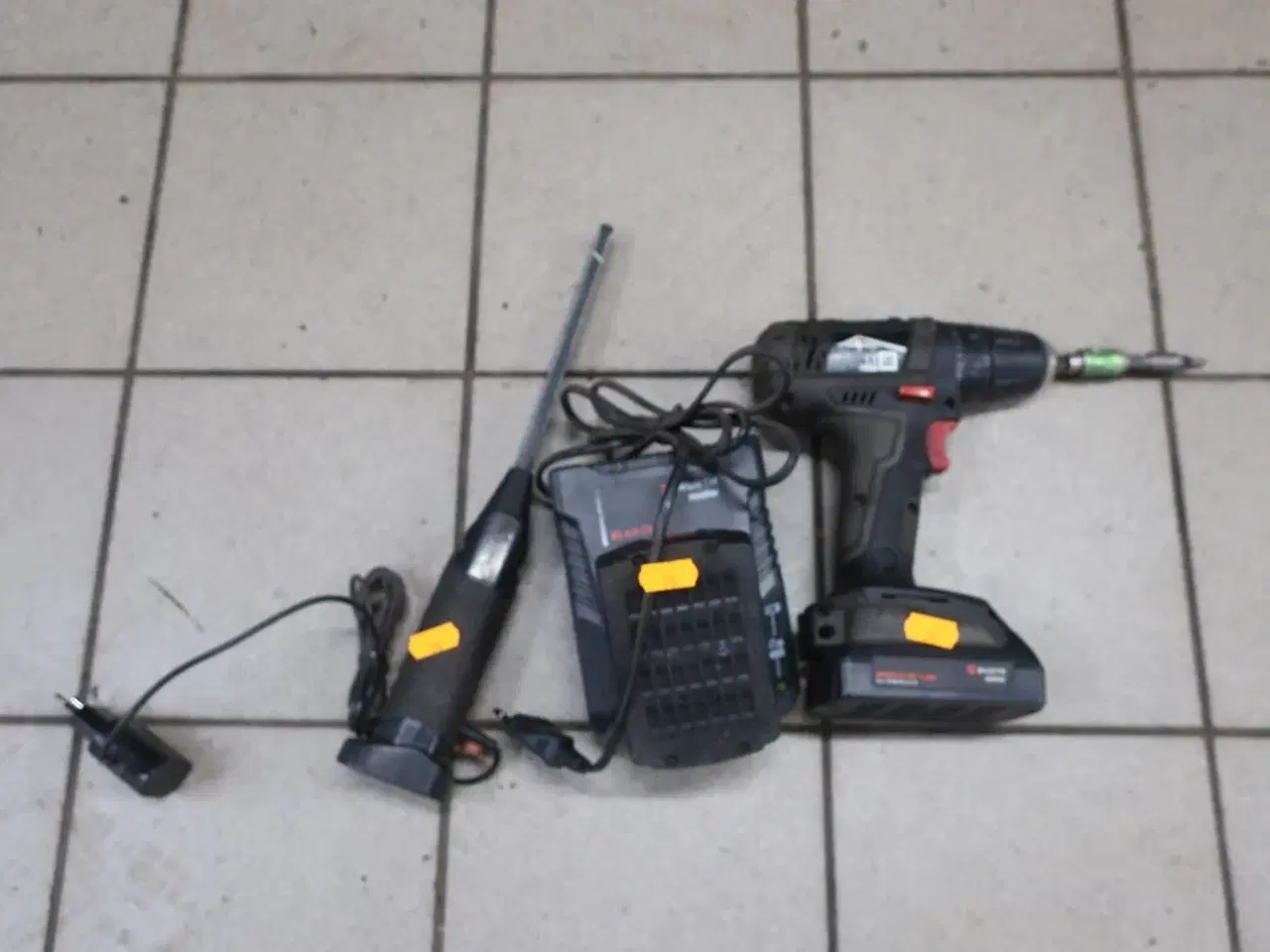 Billede 1 - Skruemaskine, lader samt lampe WURTH