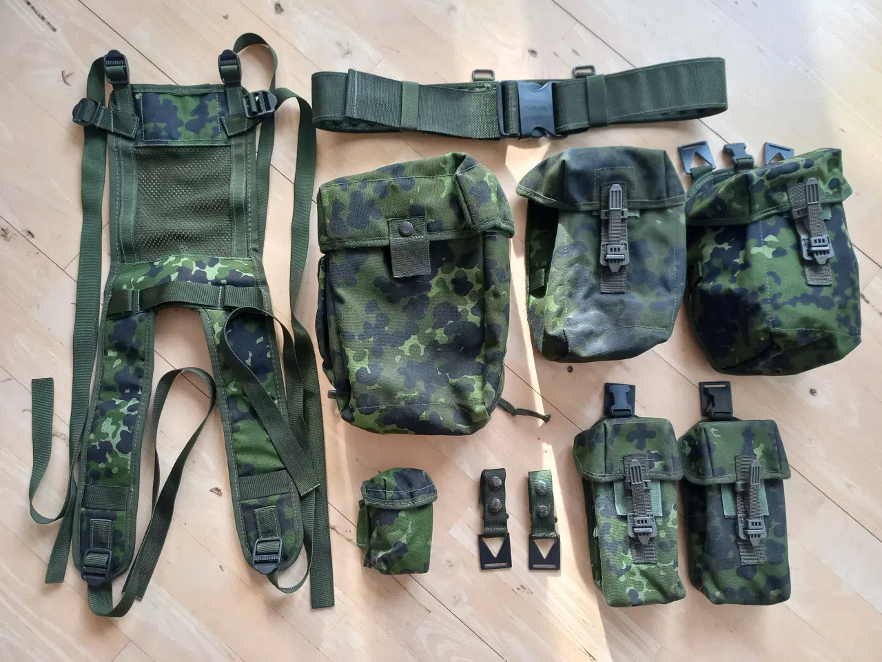 Billede 1 - Basis M/96 - M/84 - Let brugt - militær