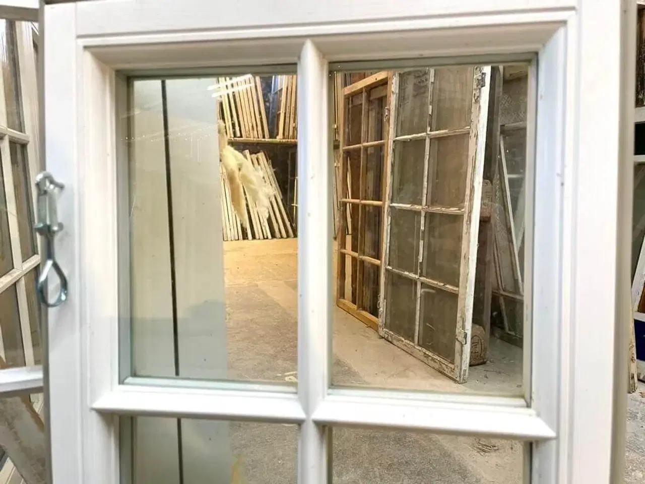 Billede 4 - 2-lags vinduesramme m. smalle sprosser