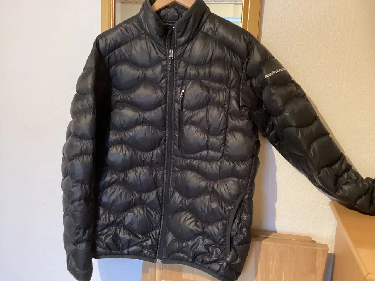 Billede 1 - Peak Performance let dunjakke