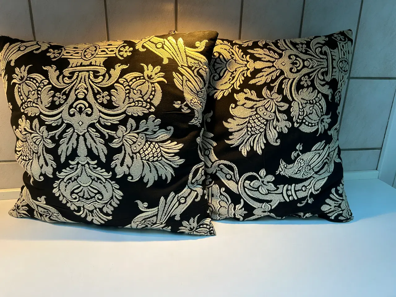 Billede 1 - 2 stk. store sofa puder