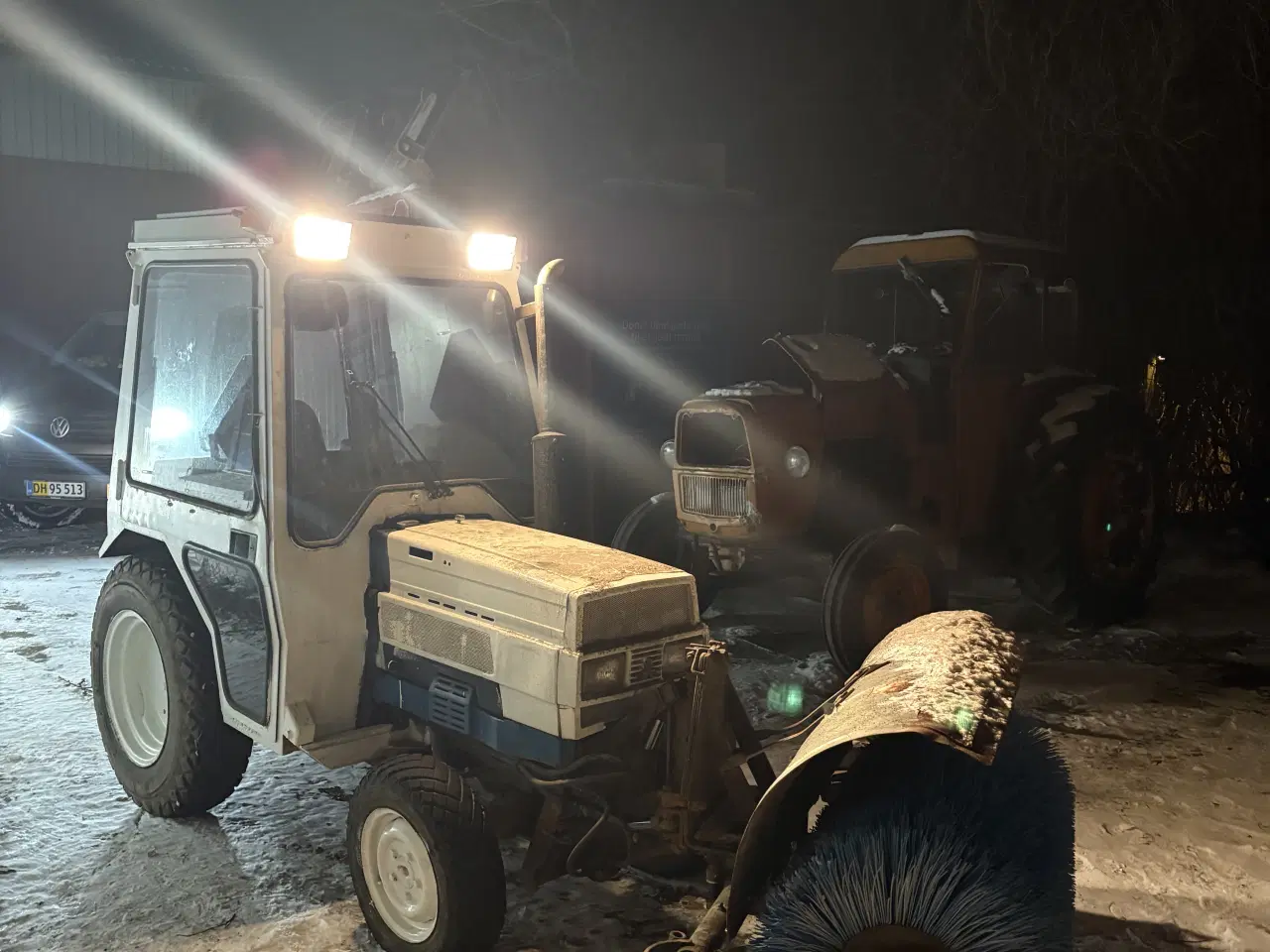 Billede 1 - Mitsubishi MT180D 4X4 Mini Traktor med kost 