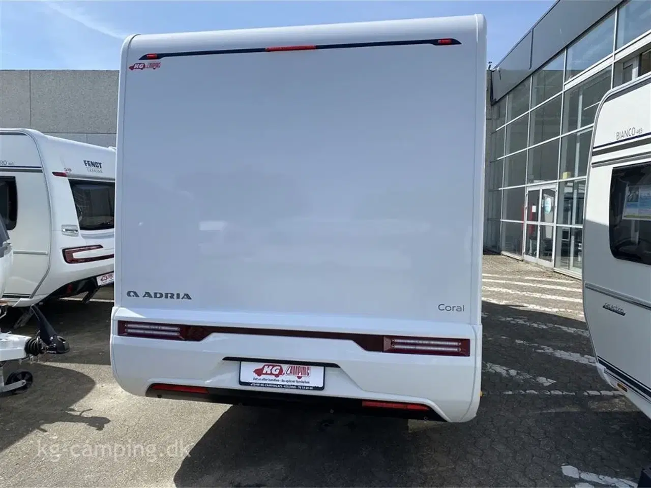 Billede 3 - 2023 - Adria Coral AXESS 650 DL   NY Adria Coral Axess 650 – 2023 | Moderne, Rummelig og Køreklar!