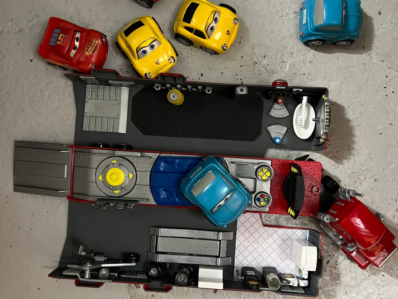 Billede 2 - Lynet McQueen biler