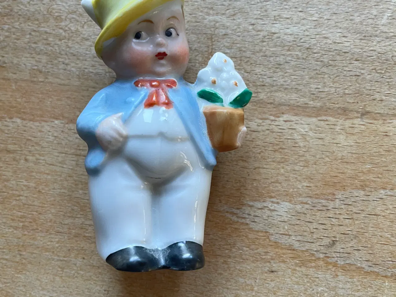 Billede 5 - Saltbøsse figurer 3 stk