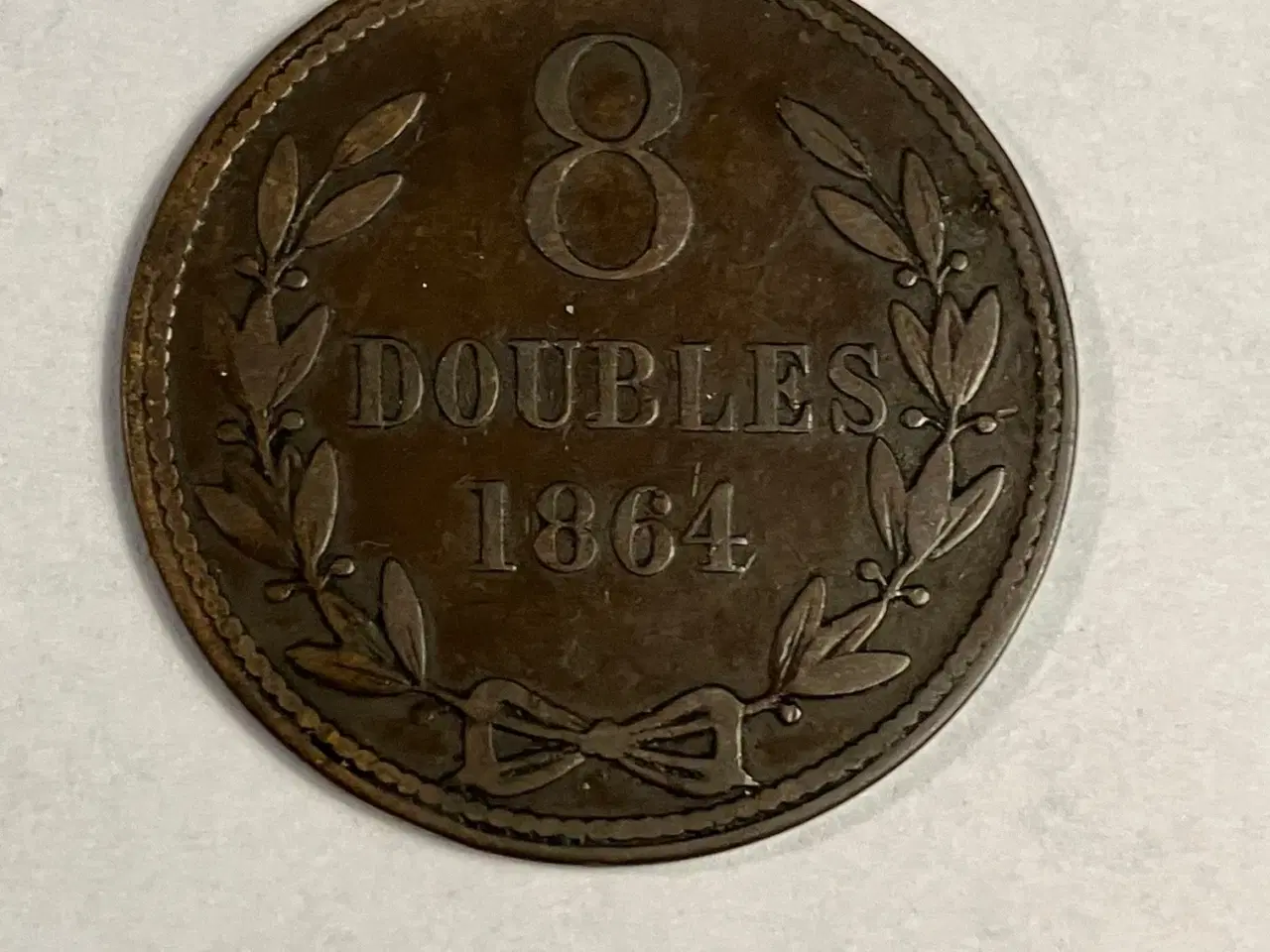 Billede 1 - 8 Doubles Guernsey 1864