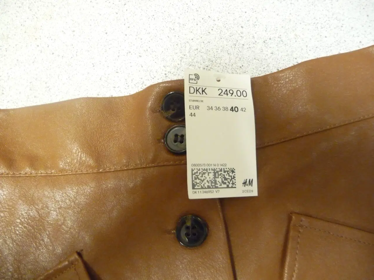 Billede 4 - nederdel str 40 H&M