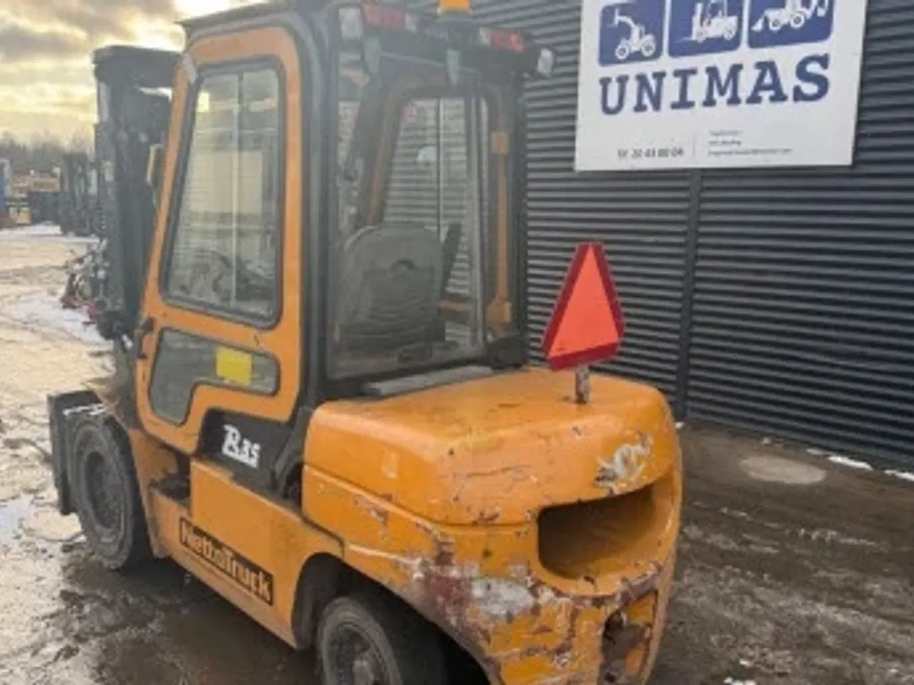 Billede 2 - Dieseltruck med friløft 