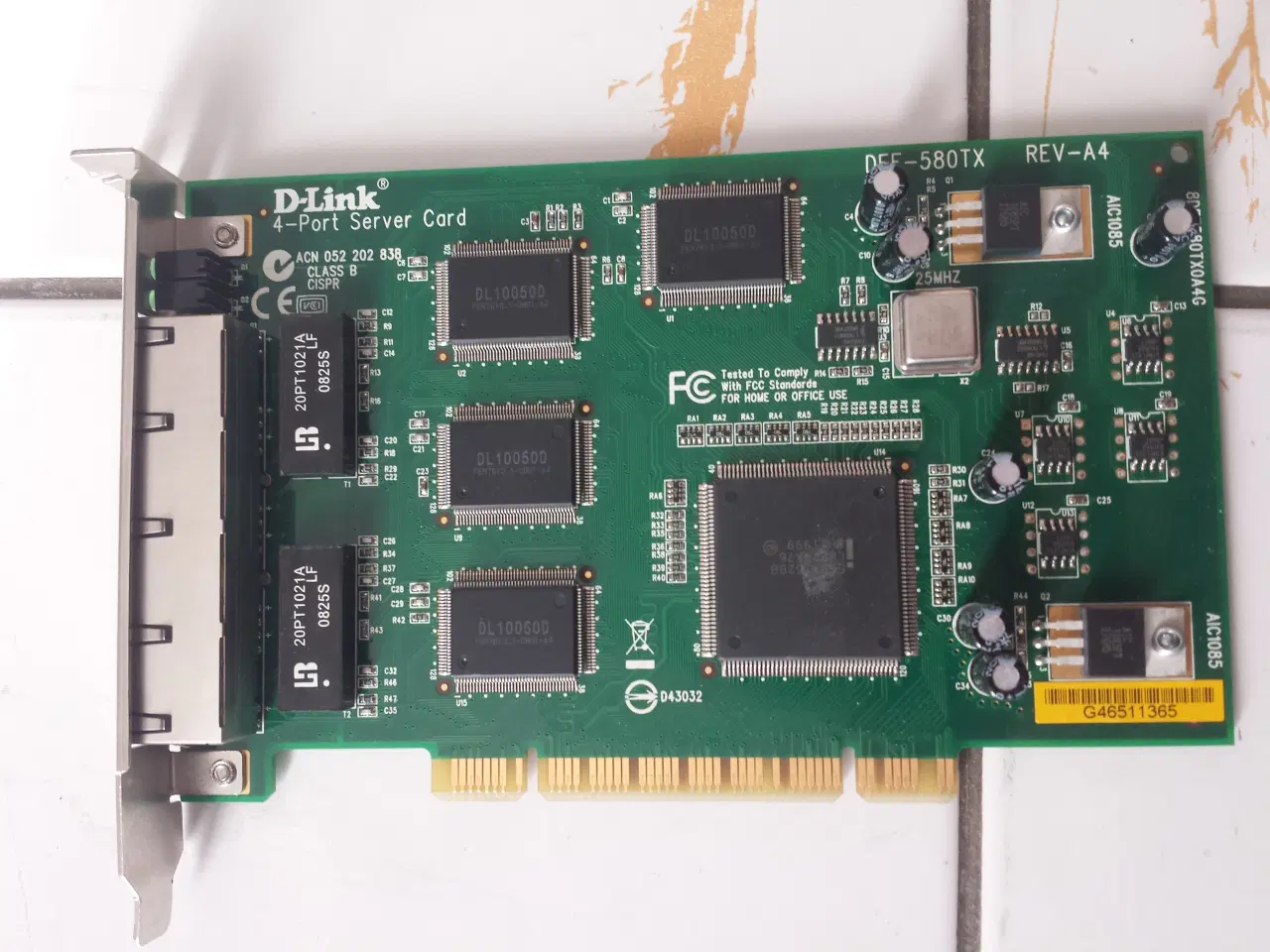 Billede 1 - D-Link Netværkskort, PCI, 100Mbit, 4-port kort