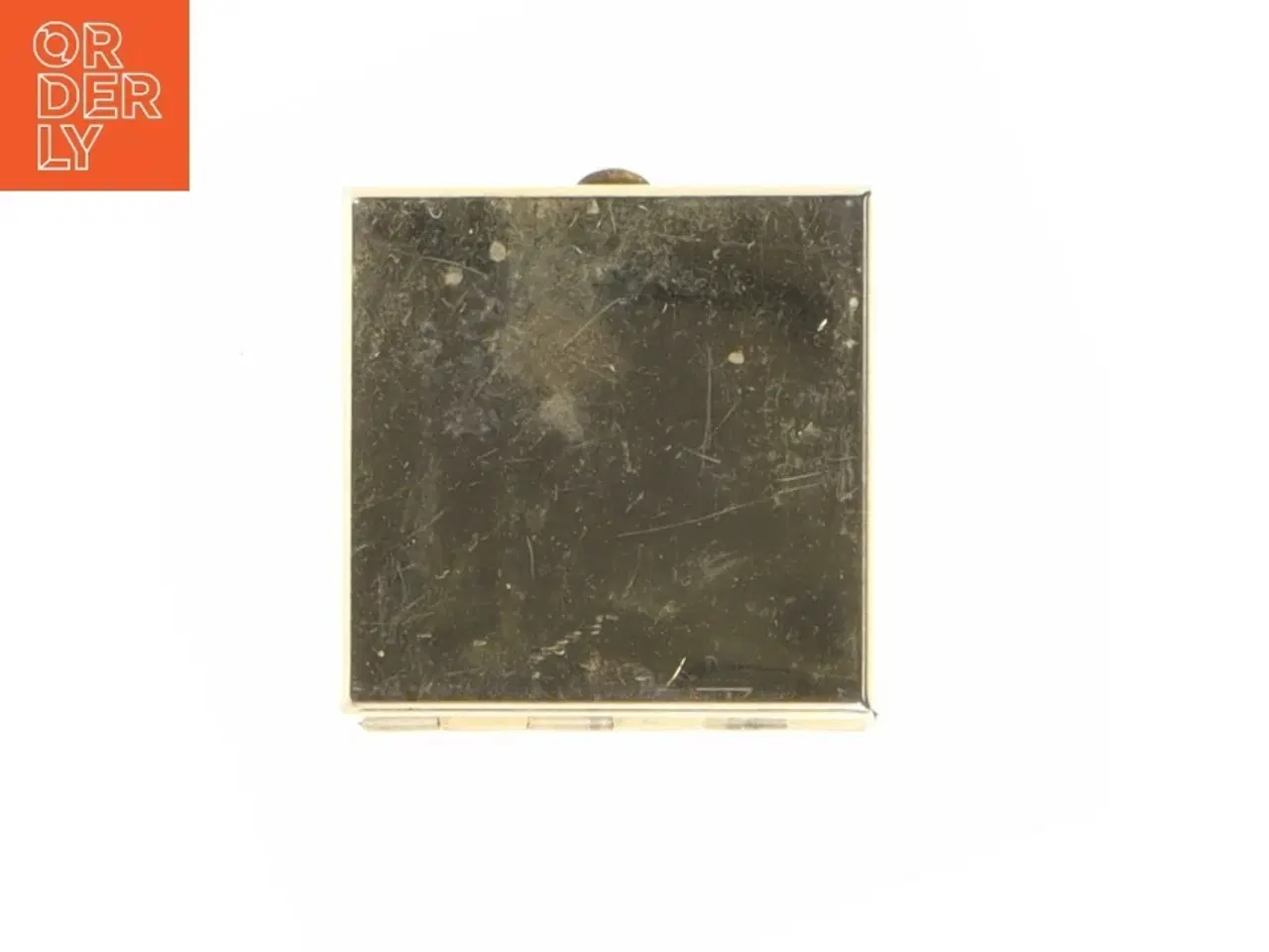 Billede 5 - Emaljeret pilleæske (?) (str. 3 komma 8 x 3 komma 8 x en komma 8 cm)