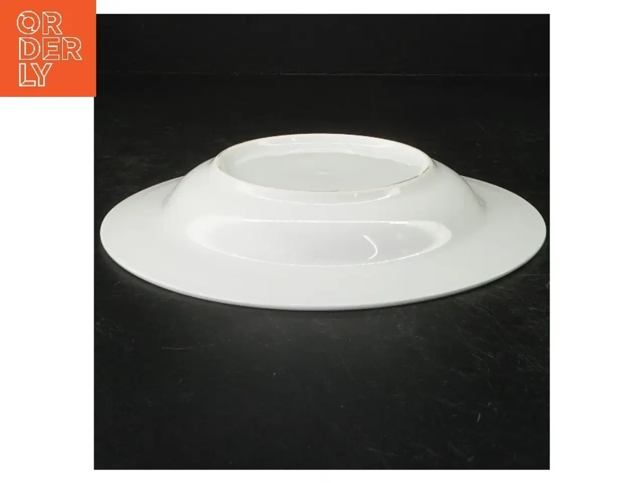 Billede 2 - Hvide porcelænstallerkener (str. 23 cm)